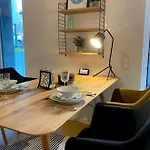 TESLA / Grünheide Wohnung hochwertig möbliert